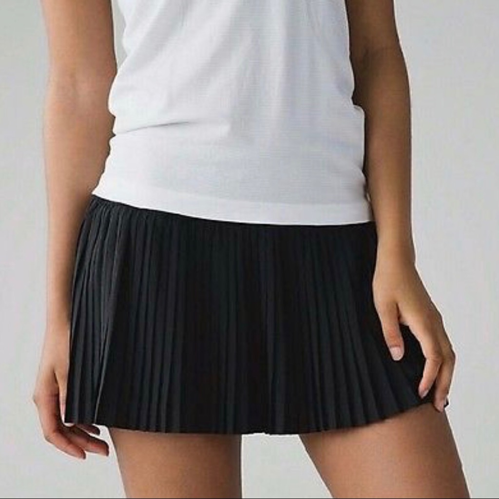 Lululemon Athletica Black Pleated Athletic Skort